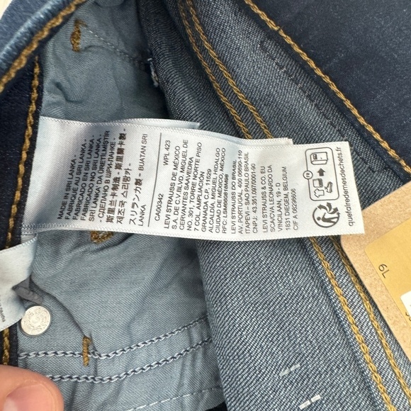 NEW Levis Classic Straight 6L Pant - Picture 8 of 9
